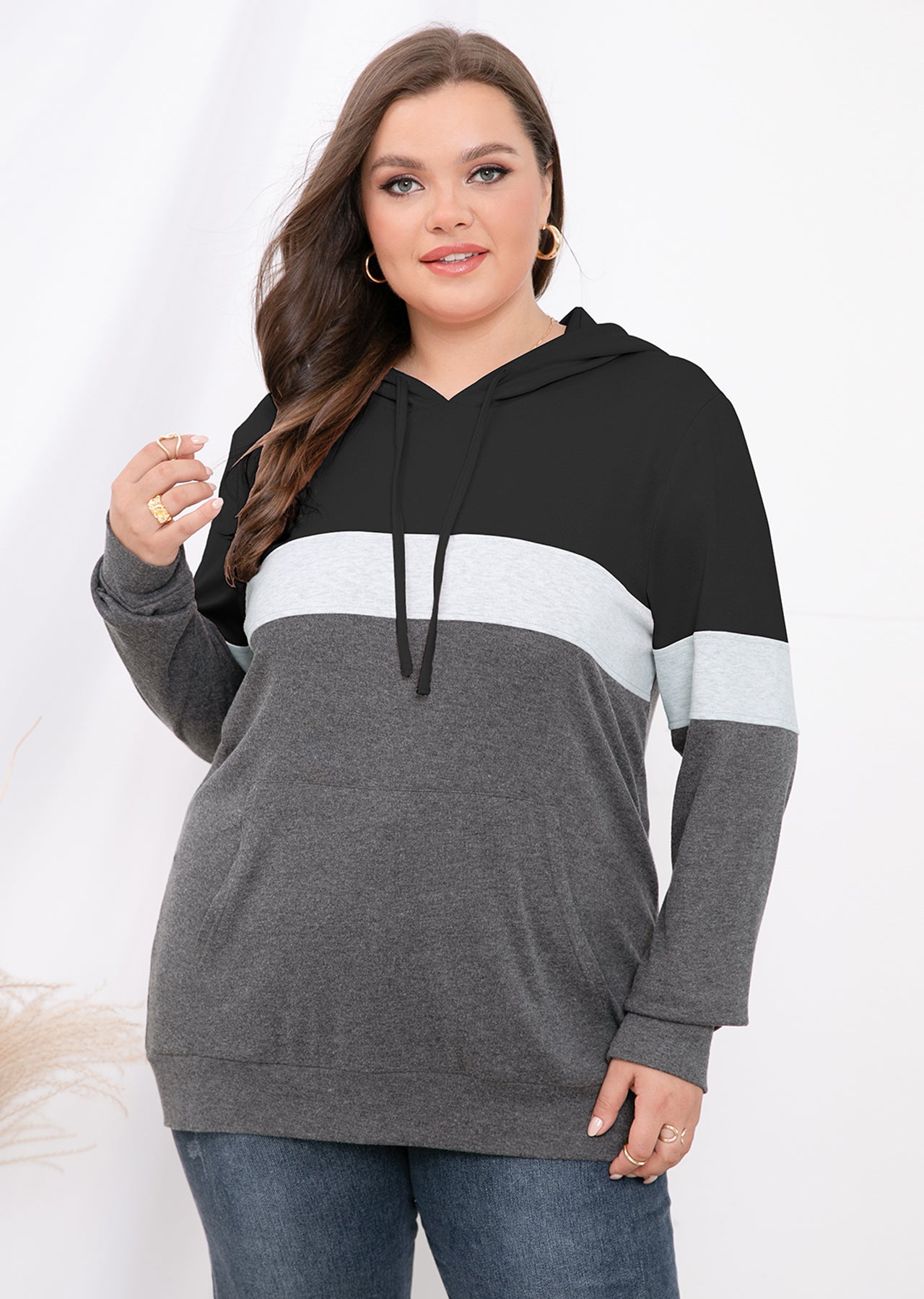 JuneFish Women's Plus Size Long Sleeve Sweatshirts Color Block Hoodies Pullover with Pocket
