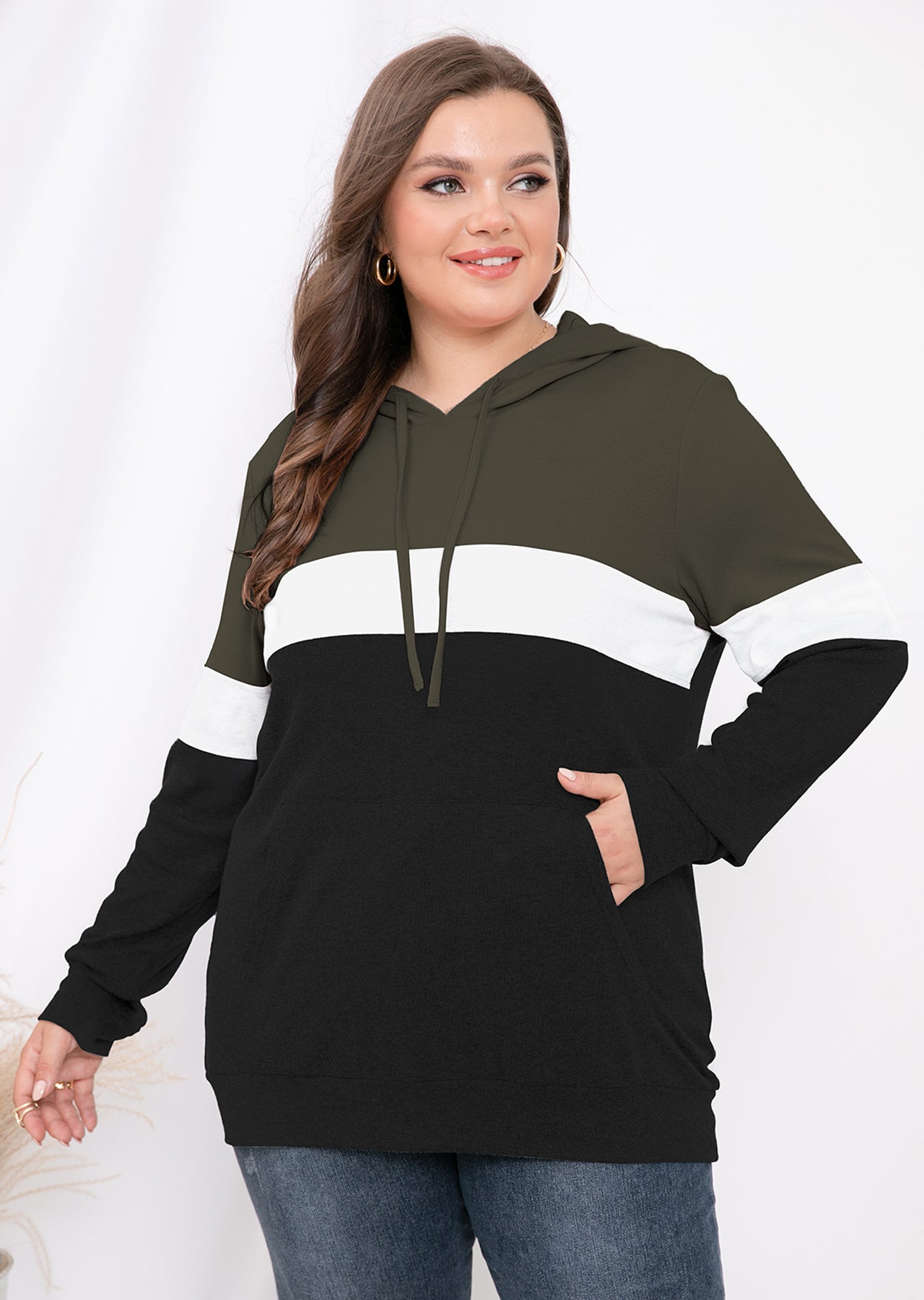 JuneFish Women's Plus Size Long Sleeve Sweatshirts Color Block Hoodies Pullover with Pocket
